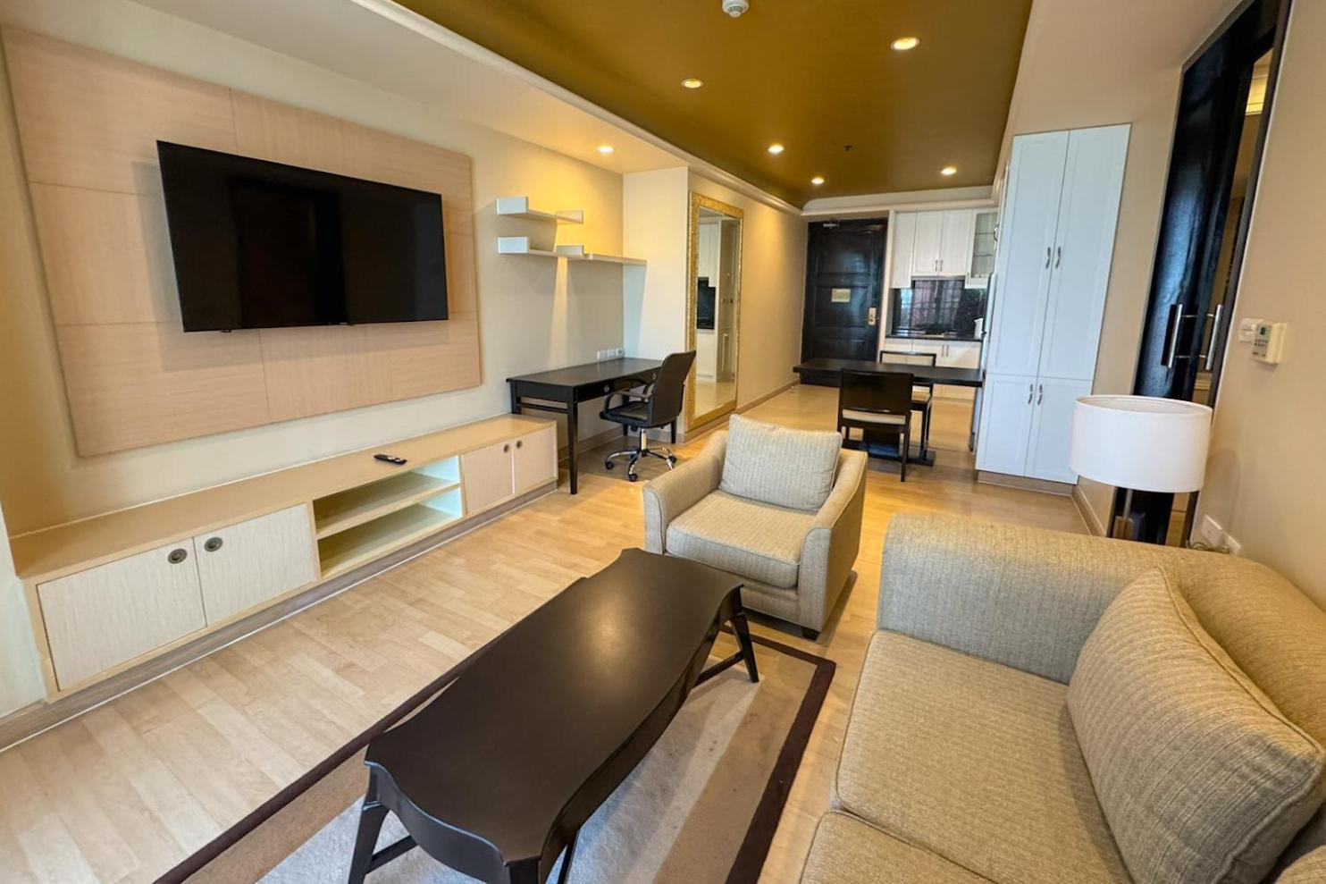 Admiral One-bedroom Plus